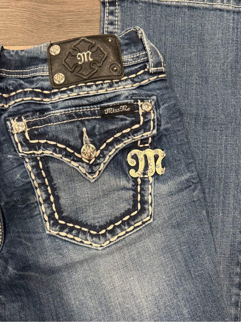 Miss Me Women’s Low Rise Boot Jeans With Stitching Detail Size 29 - Picture 10 of 10